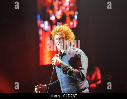 Mick Hucknall de Simply Red performing "Greatest Hits Tour 2009" concert au Heineken Music Hall, Amsterdam, Pays-Bas Banque D'Images