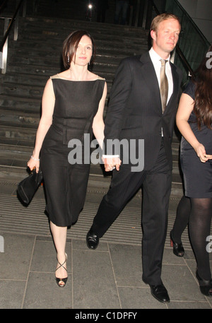 Dervla Kirwan et mari Rupert Penry-Jones British Academy Television Awards s'est tenue au Royal Festival Hall - départ Banque D'Images