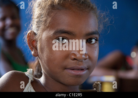 Madagascar, île de Nosy Komba (à côté de Nosy Be). Village de pêcheurs d'Ampangoriana, l'école. Banque D'Images