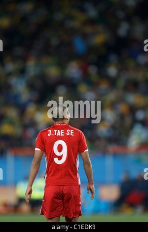 Tae Se Jong de la Corée du Nord en action au cours d'une Coupe du Monde FIFA 2010 Groupe G match contre le Brésil le 15 juin 2010. Banque D'Images