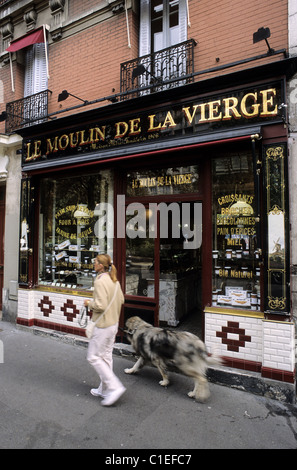 France, Paris, Le Moulin de la Vierge bakery Banque D'Images