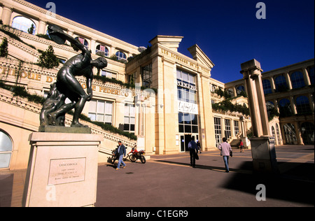 La France, Hérault, Montpellier, Centre Commercial Polygone avec son architecture néo classique Banque D'Images