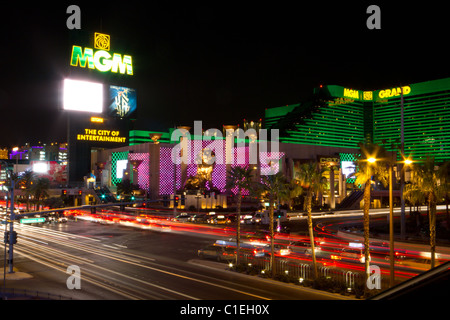 Mgm grand de las vegas, le trafic de nuit Banque D'Images