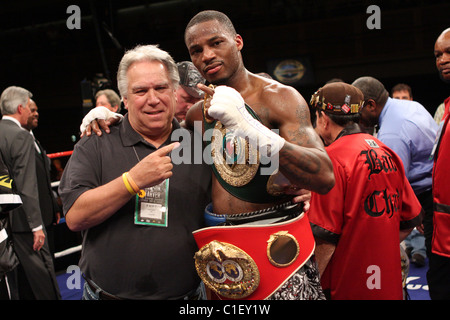 Chad Dawson conserve sa lumière heavyweigh IBF/IBO titre vaincre le Magic Man Antonio Tarver dans une décision unanime Las Banque D'Images