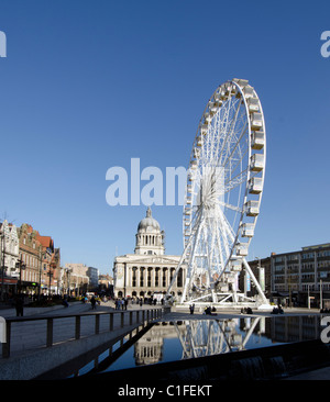 Grande Roue de la Place du Vieux Marché à Nottingham, Royaume-Uni Banque D'Images