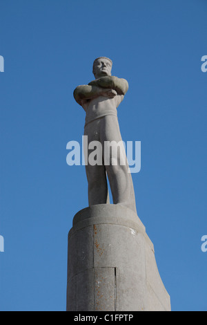 Le Zeeliedenmonument ('Sailors Monument') sur la promenade au-dessus de la plage principale d'Ostende, Belgique. Août 2010 Banque D'Images