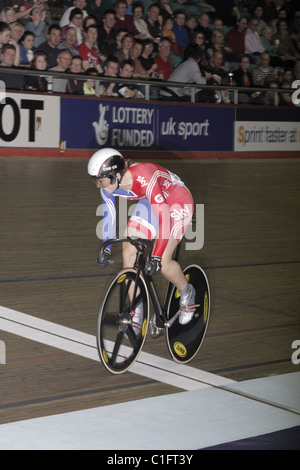 Jessica 1/4 Vernis premier tour final contre Anna Meares (non illustré) de la Coupe du Monde UCI de Manchester 19/2/11 Banque D'Images