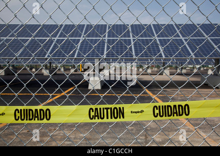 Wayne, Michigan - UNE 500 kilowatts d'énergie solaire permet de Ford Motor Co., Michigan usine d'assemblage. Banque D'Images