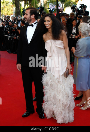 Eric Cantona et Rachida Brakni 2009 Cannes International Film Festival - Jour 6 Première de 'Looking for Eric - Arrivées Banque D'Images