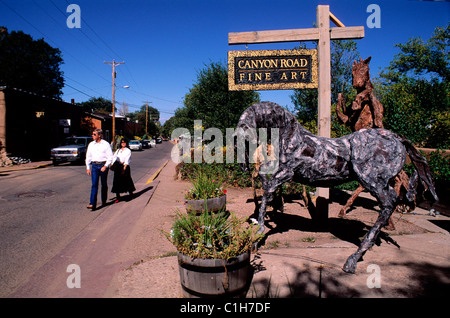 United States, New Mexico, Santa Fe, Canyon Road Banque D'Images