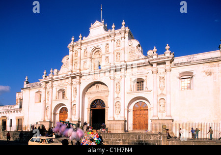 Guatemala, Cordillère centrale, Sacatepequez Department, Antigua, classée au Patrimoine Mondial de l'UNESCO, Cathédrale de Santiago Banque D'Images