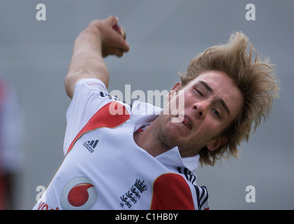 Stuart large bowling dans les filets du Seigneur à en préparation de la deuxième test match cendres , , Londres, Angleterre. Banque D'Images