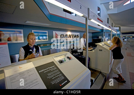 L'Australie, l'Australie, l'aéroport d'Adélaïde, contrôle dans la lutte contre Banque D'Images