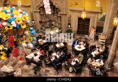 District fédéral de Mexico Mexico centre historique classé au Patrimoine Mondial par l'UNESCO dans le restaurant Sanborns Casa de los Banque D'Images