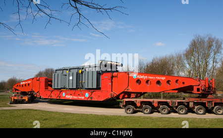 Alstom Transport lourd transformateur électrique National Grid, à Holme Road, Preston, Lancashire, UK Banque D'Images