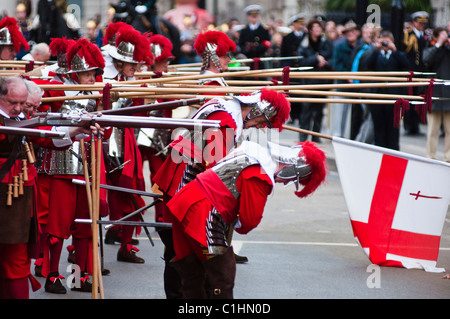 Les piquiers, l'Honorable Artillery Company l'exécution d'une cérémonie sur le Lord Mayor's show 2010 Banque D'Images