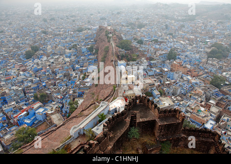 Jodhpur, également connu sous le nom de la ville bleue, vu de Fort Mehrangarh, Rajasthan, Inde Banque D'Images