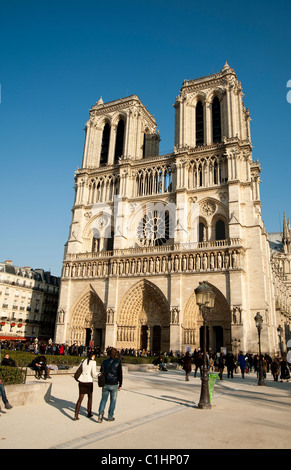 Paris, France - La Cathédrale Notre-Dame Banque D'Images