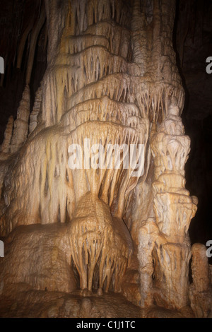 La réserve naturelle de la grotte de stalactites Avshalom Banque D'Images