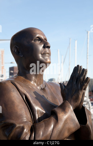 La paix éternelle statue de flamme à Aker Brygge, Oslo, Norvège. Photo:Jeff Gilbert Banque D'Images