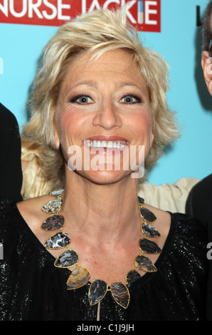 Edie Falco Première mondiale de la nouvelle série de Showtime 'Nurse Jackie' tenue au Directors Guild of America New York Nouveau siège Banque D'Images