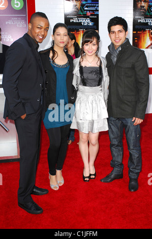 Anna Maria Perez, Kherington Payne, Walter Perez et Paul McGill Los Angeles Premiere de 'la prise de Pelham 123' à la Mann Banque D'Images