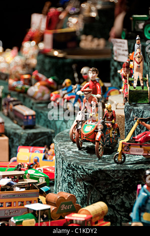 Articles à vendre à Birmingham, marché de Noël allemand Banque D'Images