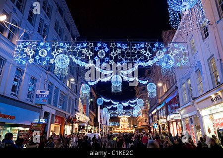 Birmingham, les marchés allemands et décorations de Noël Banque D'Images