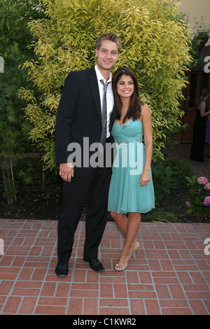 Justin Hartley & Lindsay Hartley Les 2009 Récompenses de Saturne au Castaways Burbank, Californie - 24.06.09 Nikki Nelson / Banque D'Images