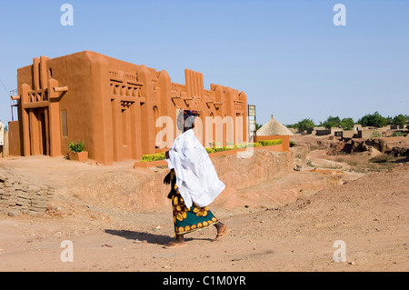 La ville de Ségou, Mali, - Processus d'N'Tomo Institut sur les banques du fleuve Niger Banque D'Images