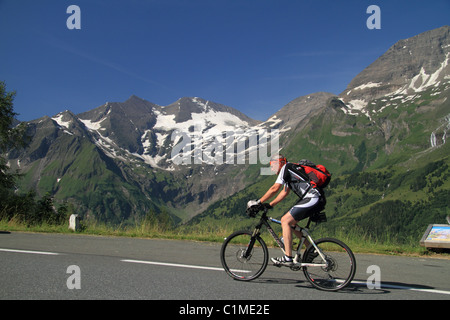 Le vélo haute route alpine du grossglockner Banque D'Images