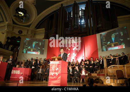 Le chef du Parti libéral démocrate britannique, Nick Clegg donner un discours à l'Assemblée générale des citoyens UK, Londres, Angleterre Banque D'Images