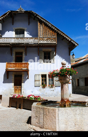 France, Hautes Alpes, Parc Naturel Régional du Queyras, le village de Ceillac Banque D'Images