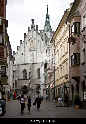 Schwaz, Église Stadtpfarrkirche Banque D'Images