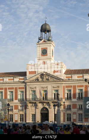 Madrid, Uhrenturm Casa de Correos, an der Puerta del Sol Banque D'Images