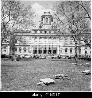 L'Amérique, années 1950. Une photographie par J Alla en espèces. L'hôtel de ville, le bureau du maire, New York. Banque D'Images