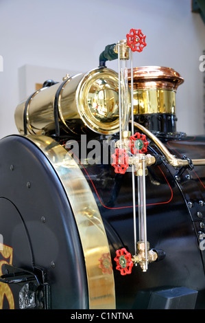 Locomotive électrique restaurée au centre d'accueil, le parc d'état de Gillette Castle, Haddam, Connecticut, USA Banque D'Images