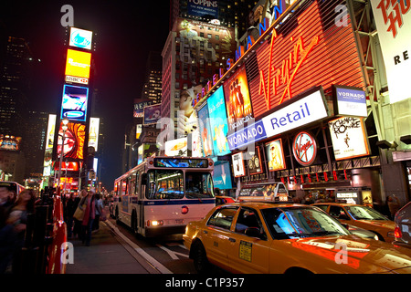 United States, New York, Manhattan, Times Square de nuit Banque D'Images