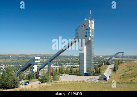 Tours de saut à ski au Canada Olympic Park, Calgary, Alberta, Canada Banque D'Images