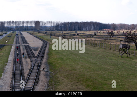 Les lignes de chemin de fer à Auschwitz II-Birkenau, en Pologne. Banque D'Images