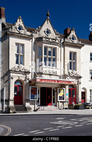 L'Athenaeum Centre, un bâtiment victorien classé Grade II dans la ville anglaise de provinciaux à Warminster Wiltshire, Angleterre, Royaume-Uni Banque D'Images