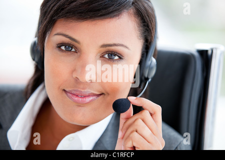 Portrait d'un agent du service clientèle au travail Banque D'Images