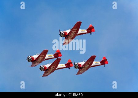 Quatre avions volant en formation à l'Airshow de Dayton. Banque D'Images