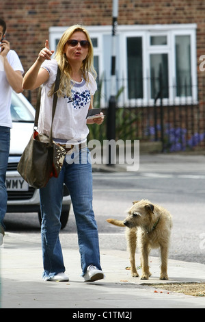 Geri Halliwell shopping avec des amis de Londres, Angleterre - 03.08.09 Banque D'Images