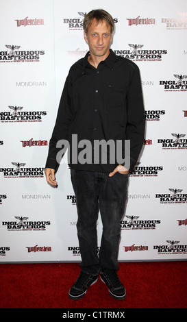 Tony Hawk Los Angeles Premiere de Inglourious Basterds Premiere tenue au Théâtre chinois de Grauman - Arrivées Hollywood, Banque D'Images