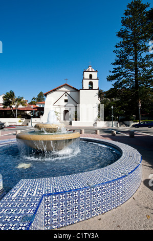 Ventura, Californie.Fontaine de l'ancienne Mission San Buenaventura. Banque D'Images