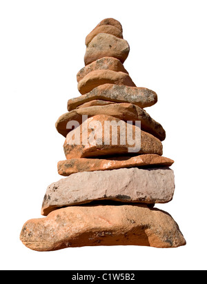 Un cairn rock fait pour marquer un sentier nature de manière cloisonnée à son contexte. Banque D'Images