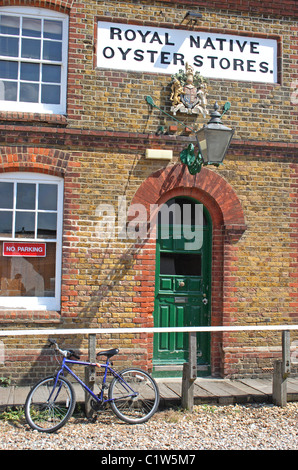 L'Huître indigène royale dans les magasins de Whitstable, Kent, Angleterre. Banque D'Images