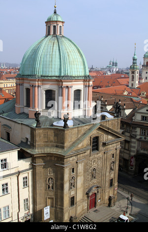 L'église Saint François d'assise à Prague, République Tchèque Banque D'Images