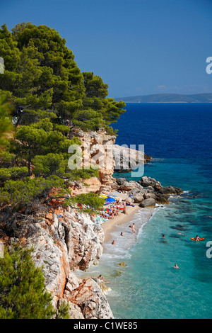 Plage sur l'île de Hvar au camp Jagodna Banque D'Images